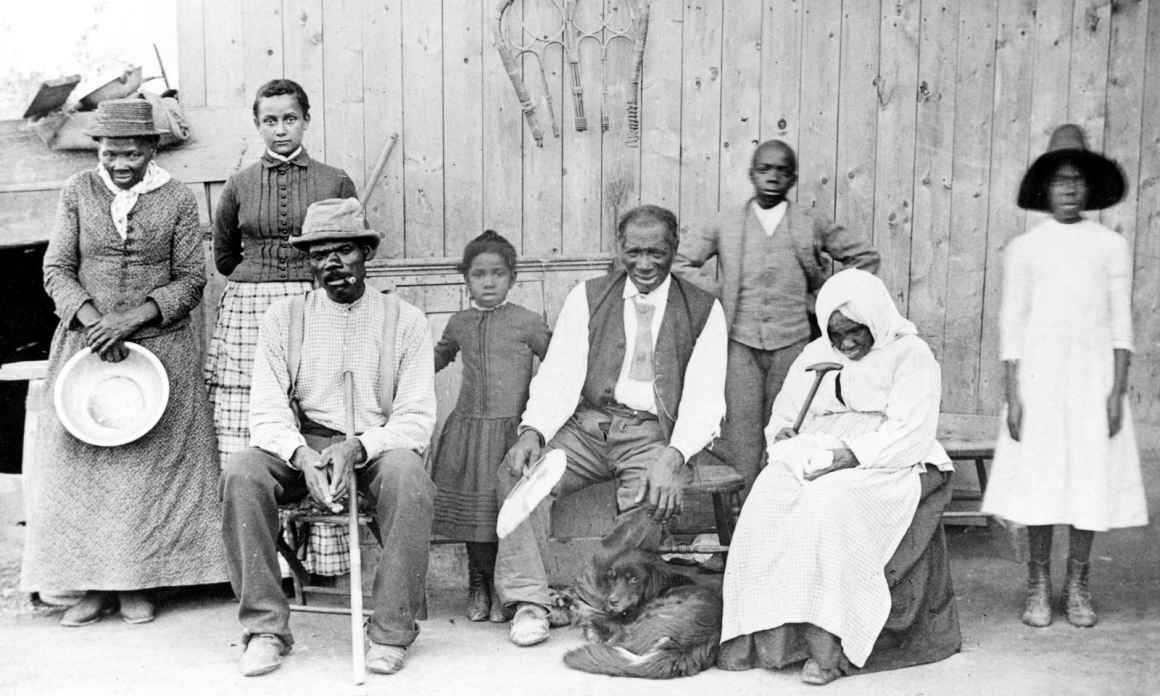 Harriet Tubman is pictured with enslaved people whom she rescued.